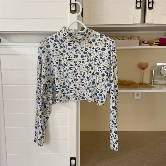 Vintage Floral Crop Sweater - Picture 1 of 5